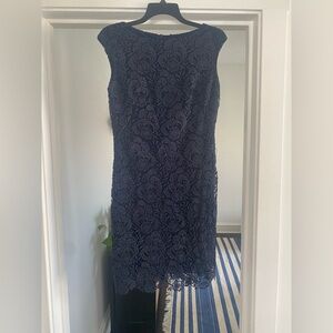 Lauren Ralph Lauren
Scalloped Lace Dress Navy